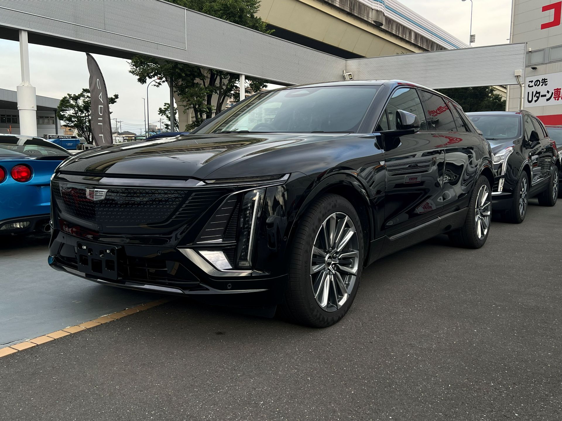 希少車]ブラック×ブラックのLYRIQ 展示中 | キャデラックさいたま南